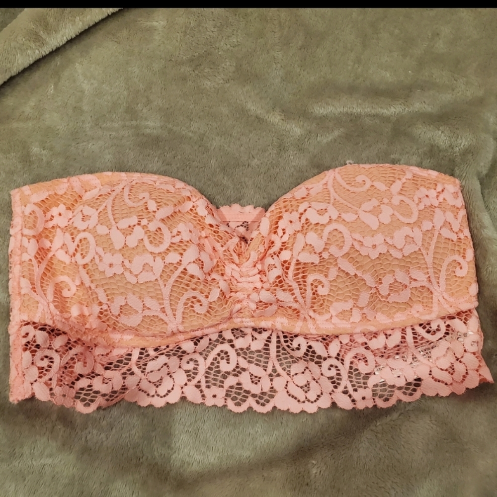 Lacey Pink Strapless Bra